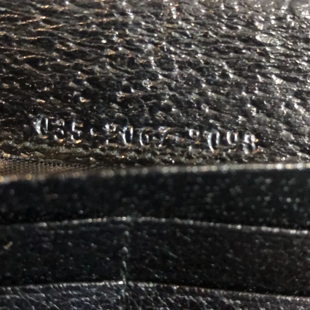 GUCCI Black Lambskin Trifold Long Wallet with Silver G Money Clasp Vintage